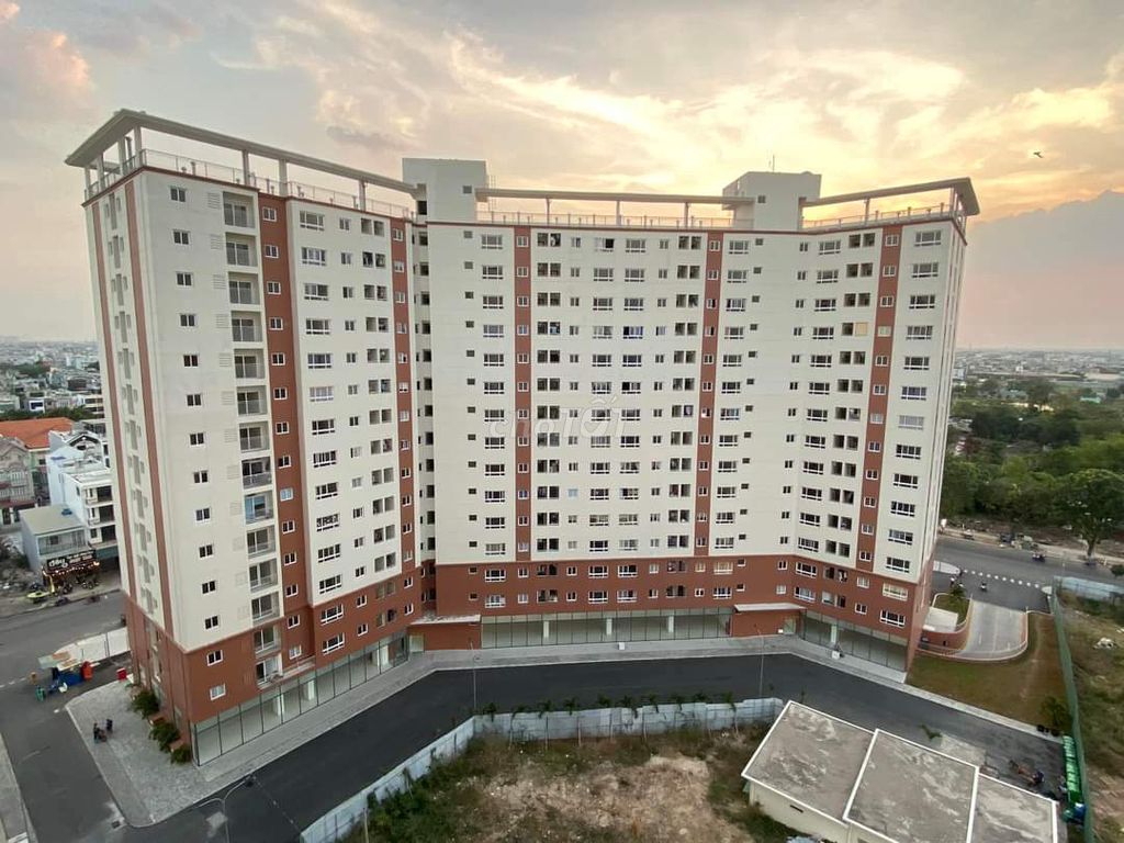 Chỉ TT 843 triệu sở hữu 68m2/2PN block B1, Green Town, giá CĐT, ck 5%