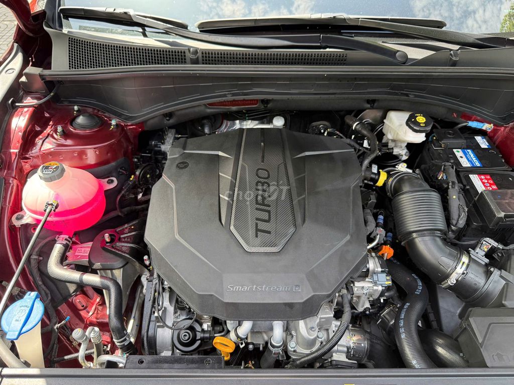 Полное масло Hyundai SantaFe 2024, красное, 11 000 км