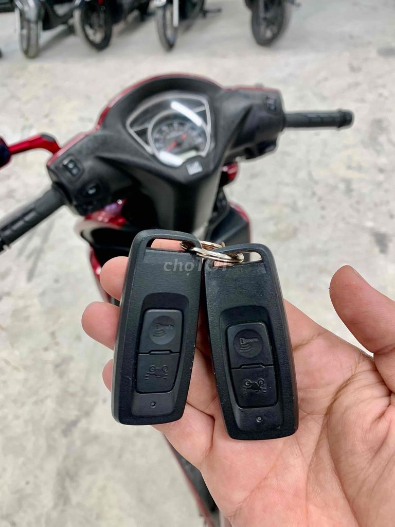 Honda Vision 2023 biển 69 chính chủ chạy 9.200km ✅. Mua bán Xe máy tại Thành phố Thủ Đức Tp Hồ Chí Minh được đăng bởi iMotorbike Khương Phan hình 18