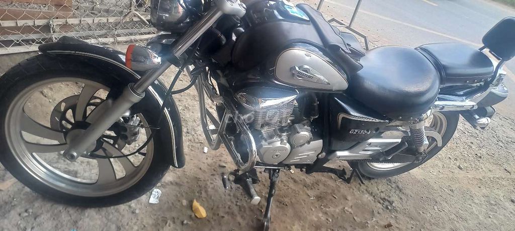 Suzuki GZ150-A 150cc с механической коробкой передач