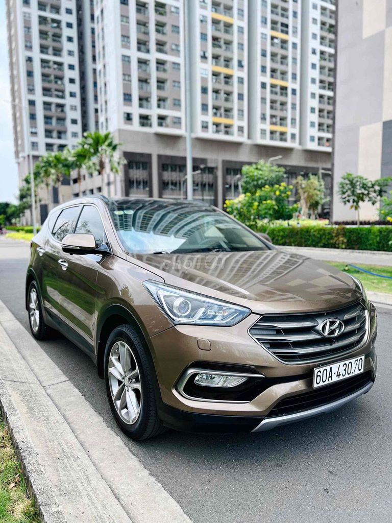 Hyundai Santafe 2017 2.4L 4WD Nâu 80.000 km 1Chủ