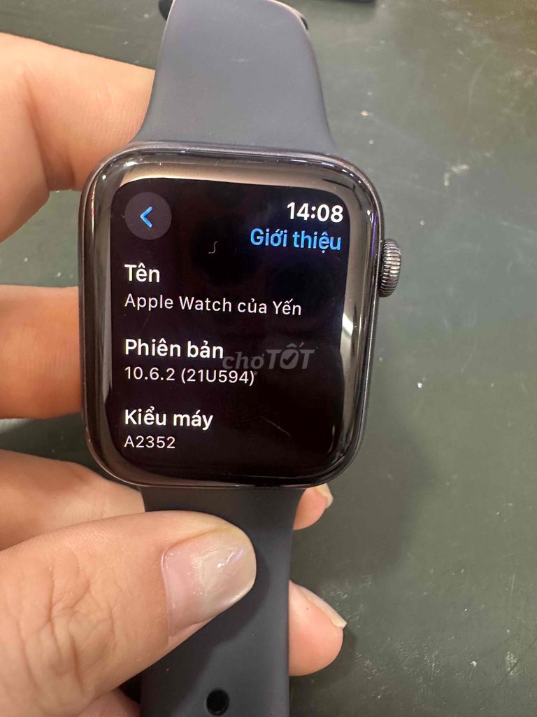 Apple Watch SE 44mm zin áp pin 75. Mua bán Thiết bị đeo thông minh tại Quận Nam Từ Liêm Hà Nội được đăng bởi Ngô Thị Yến hình 1