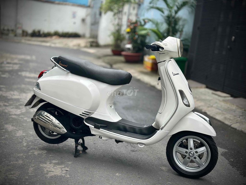 🌈Piaggio Vespa Lx 125 Bstp Chất Xe Zin Siêu Cọp. Mua bán Xe máy tại Quận Gò Vấp Tp Hồ Chí Minh được đăng bởi Xe Máy Hiệp Phát hình 4