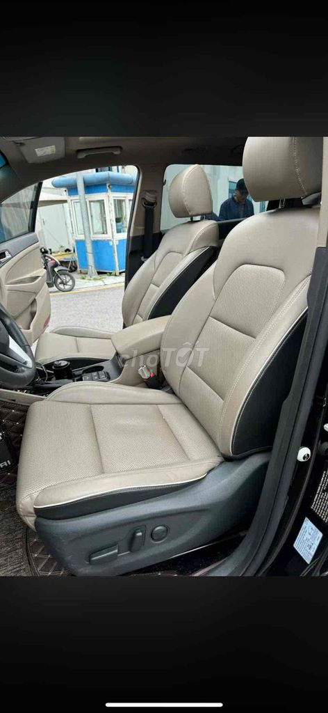 Hyundai Tucson 2020 2.0 ATH - 80000 km. Mua bán Ô tô tại Quận Hà Đông Hà Nội được đăng bởi ha dương hình 8