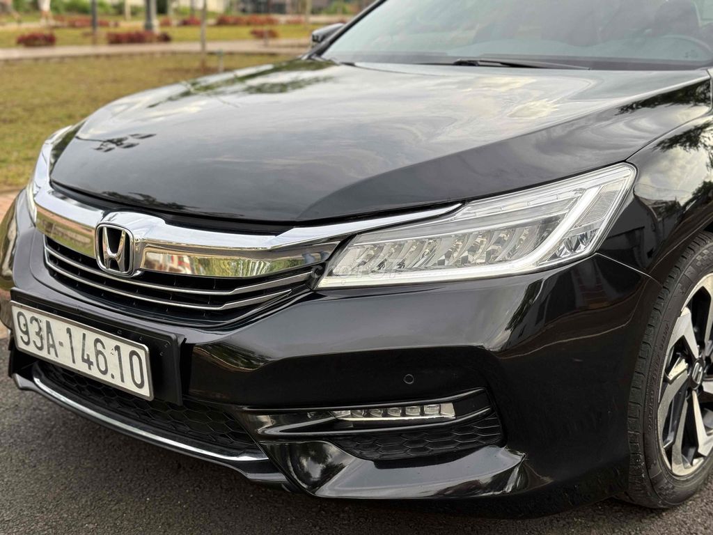Honda Accord 2016 Đen. Mua bán Ô tô tại Thành phố Buôn Ma Thuột Đắk Lắk được đăng bởi Auto Ngân Nguyên BMT hình 3