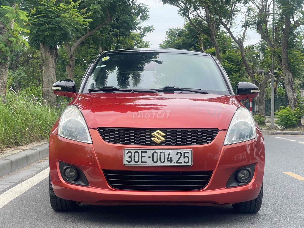 Suzuki Swift SX 2015 AT Special, отличное состояние
