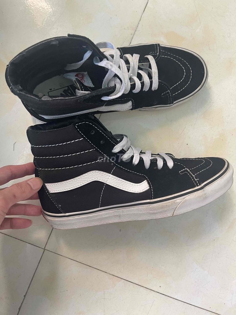 Giày thể thao Vans SK8-HI Đen 7.5 US 95%. Mua bán Giày dép tại Quận Hồng Bàng Hải Phòng được đăng bởi Việt Anh hình 1