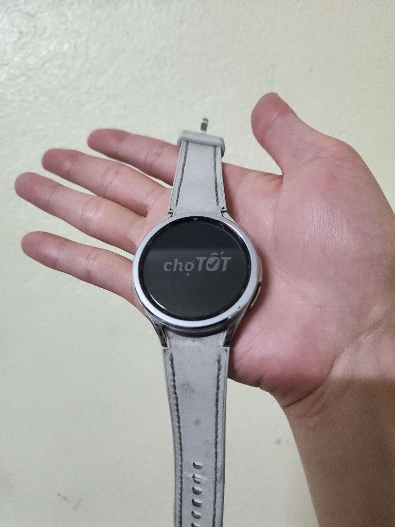 Samsung Watch 6 Classic 47mm Dây da Trắng. Mua bán Thiết bị đeo thông minh tại Quận Lê Chân Hải Phòng được đăng bởi Tùng Anh hình 1
