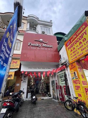 Rent · 3 bd · 21 м² · Quận Bình Thạnh, ул. Lê Văn Duyệt