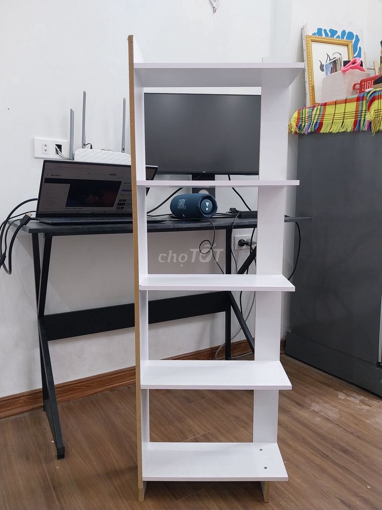 Kệ sách Gỗ Trắng Tháo lắp được. Mua bán Tủ, kệ gia đình tại Quận Ba Đình Hà Nội được đăng bởi Trà My hình 1