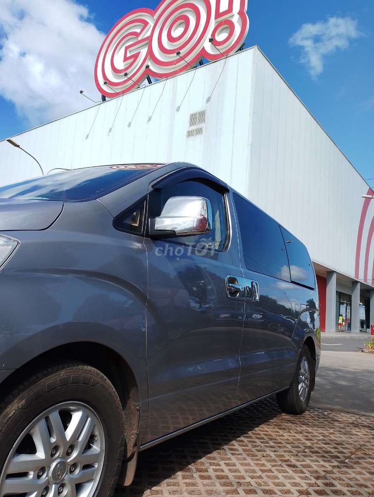 Hyundai Starex 2017 9 chỗ 138266 km. Mua bán Ô tô tại Huyện Krông Búk Đắk Lắk được đăng bởi Thuan Dinh hình 3