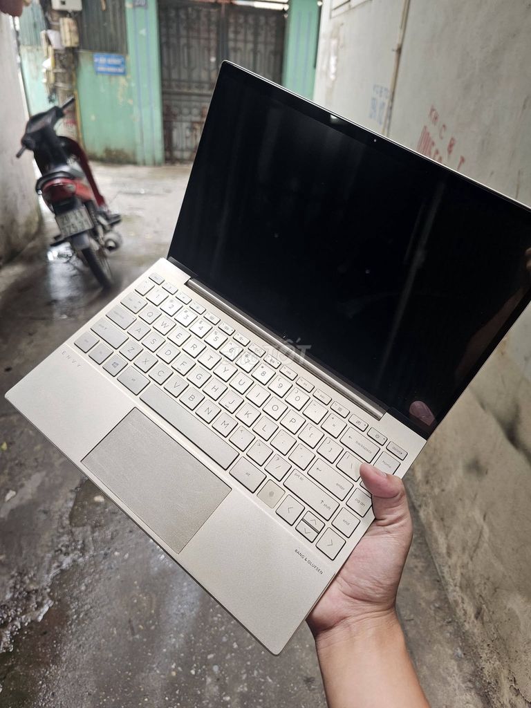 HP Envy 13 i5-1145g5 8GB/256GB. Mua bán Laptop tại Quận Thanh Xuân Hà Nội được đăng bởi Lê Hà hình 1