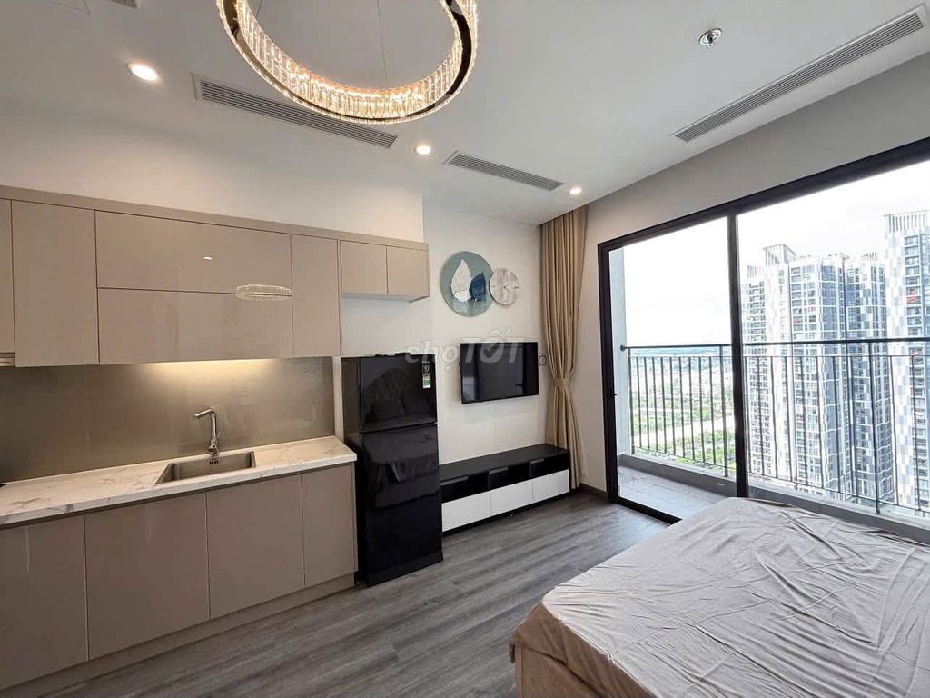 Студия в R105 со всей мебелью в Vinhomes Ocean Park