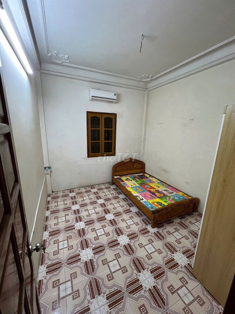 Аренда полностью меблированного номера в хостеле Hoang Mai