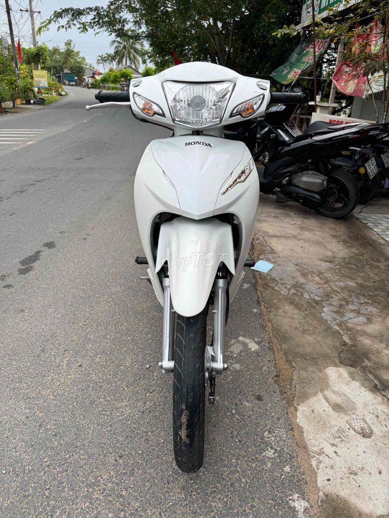 anpha may zin em .9chủgia 13.5 lh ***. Mua bán Xe máy tại Huyện Phong Điền Cần Thơ được đăng bởi Thanh Dang Hoang hình 1