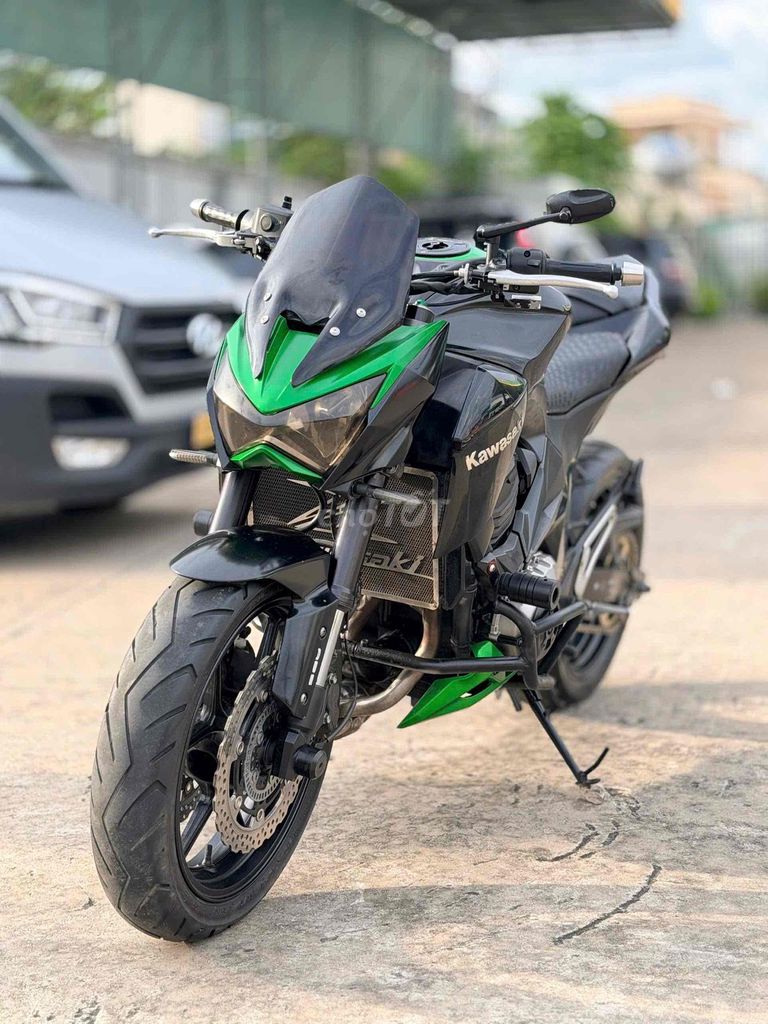 Мотоцикл Kawasaki Z800 ABS 2015, черный и зеленый, 25000 км