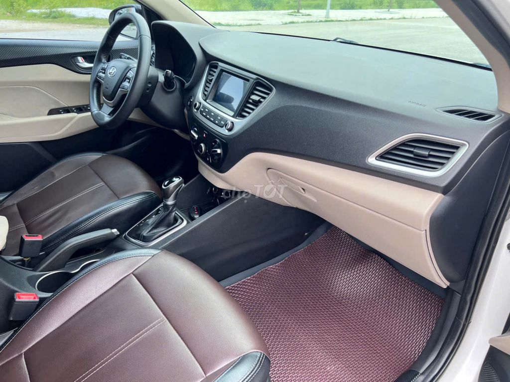 Hyundai Accent 2020 1.4AT - 72100 km. Mua bán Ô tô tại Huyện Hà Trung Thanh Hóa được đăng bởi Nguyễn đức Tuân hình 9