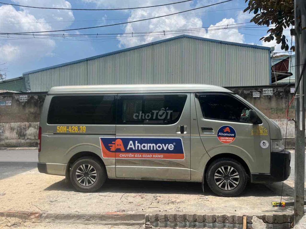 Toyota Hiace 2010 - 230000 km. Mua bán Ô tô tại Quận 12 Tp Hồ Chí Minh được đăng bởi Chang hình 3