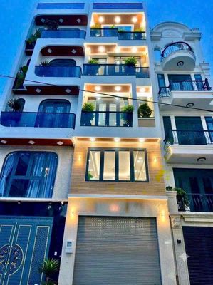 Townhouse 100 m² · 5 bed · Đường Ao Đôi