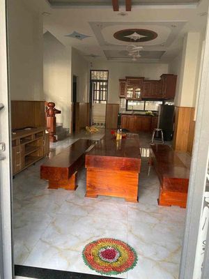 chủ ngộp cần bán gấp căn biệt thự hoàn thiện.giá 3tỷ6(full).sổ hồng