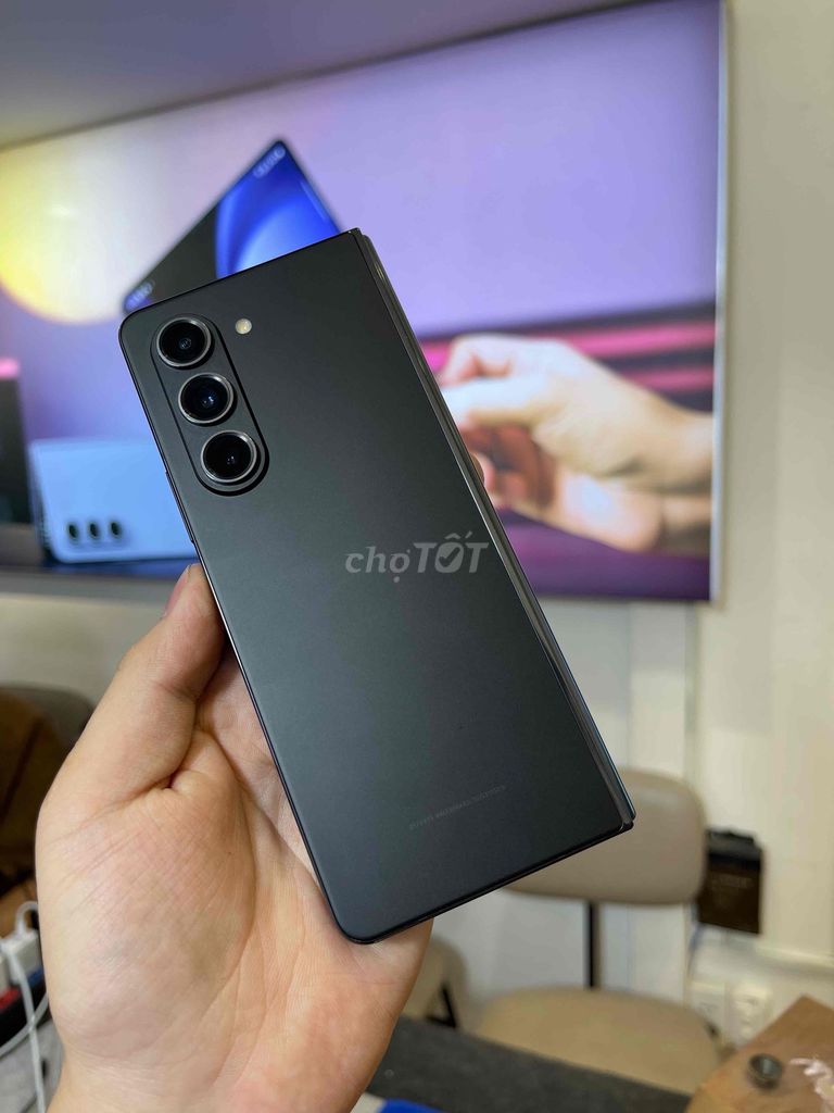 Samsung Galaxy Z Fold 5 256GB Đen. Mua bán Điện thoại tại Quận 3 Tp Hồ Chí Minh được đăng bởi Nguyễn Văn Tài hình 1