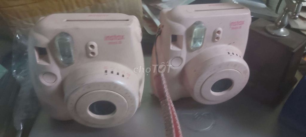 Máy ảnh Fujifilm Instax Mini 8 Hồng. Mua bán Máy ảnh, Máy quay tại Thành phố Thủ Đức Tp Hồ Chí Minh được đăng bởi Ve Chai Bốn Chấm Không hình 1