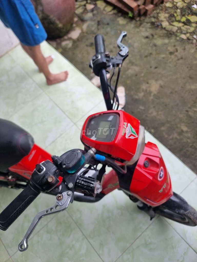 Xe đạp điện Đỏ Đã sử dụng. Mua bán Xe điện tại Huyện Tân Trụ Long An được đăng bởi Hoàng Quý hình 5