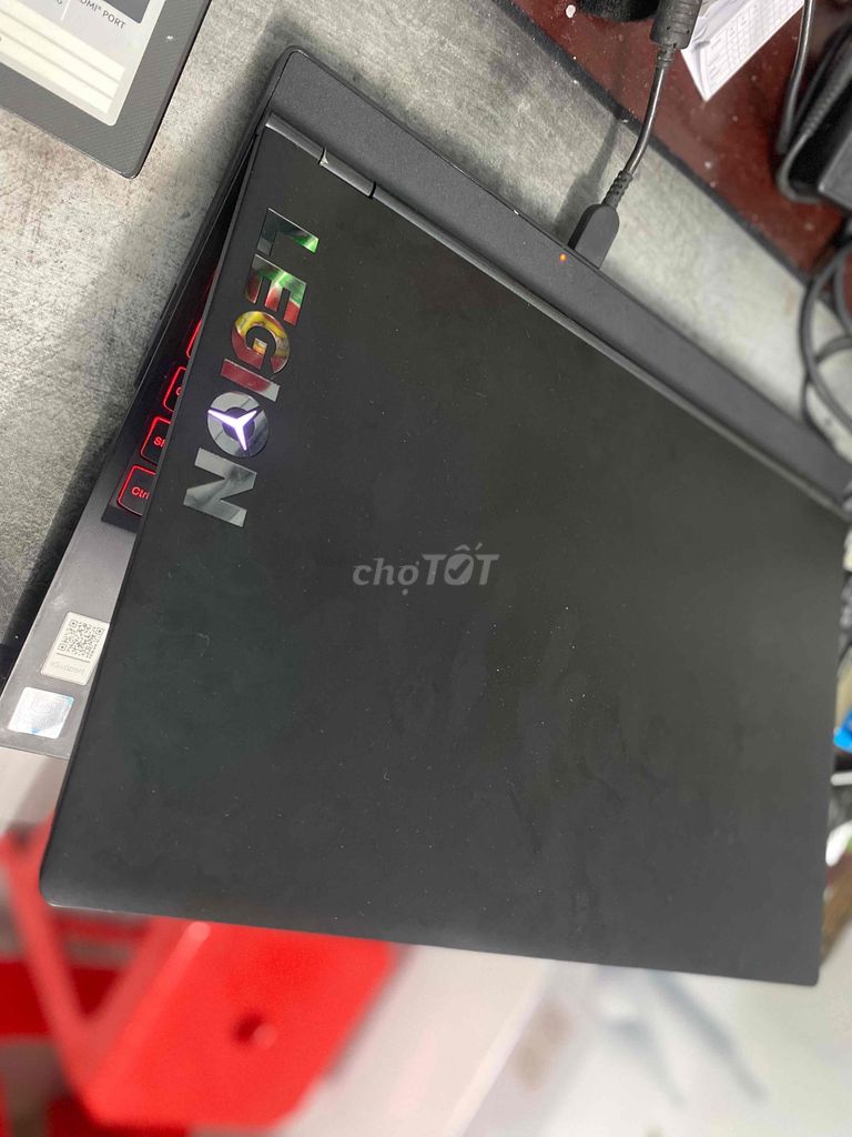 Laptop Gaming Lenovo Legion i7, chiến Gaming