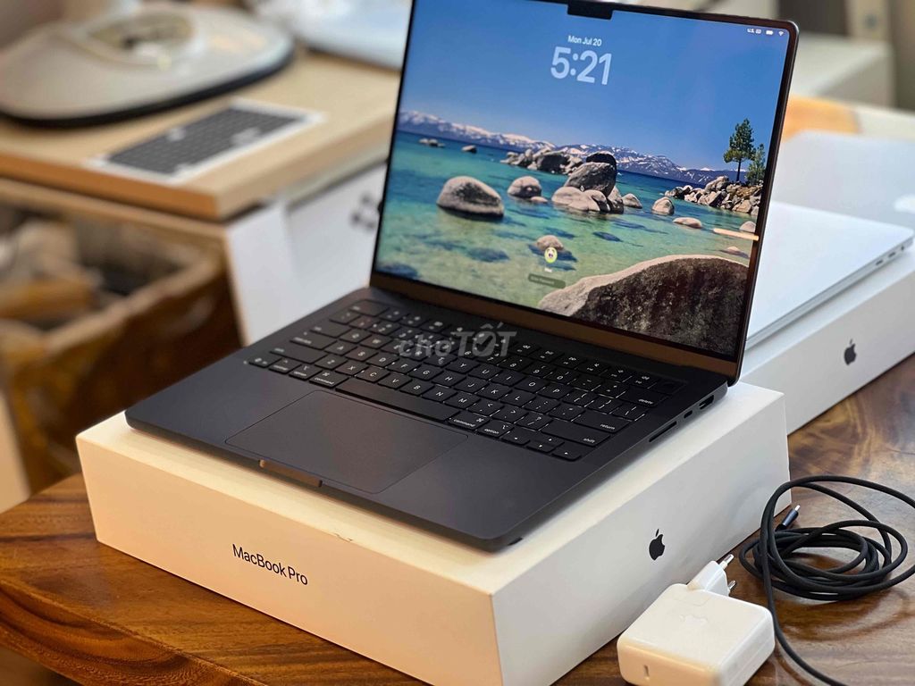 ✅ MacBook Pro 14 inch M5 Ram 16GB/ SSD 1TB FullBox. Mua bán Laptop tại Quận Hải Châu Đà Nẵng được đăng bởi Việt Lê hình 1