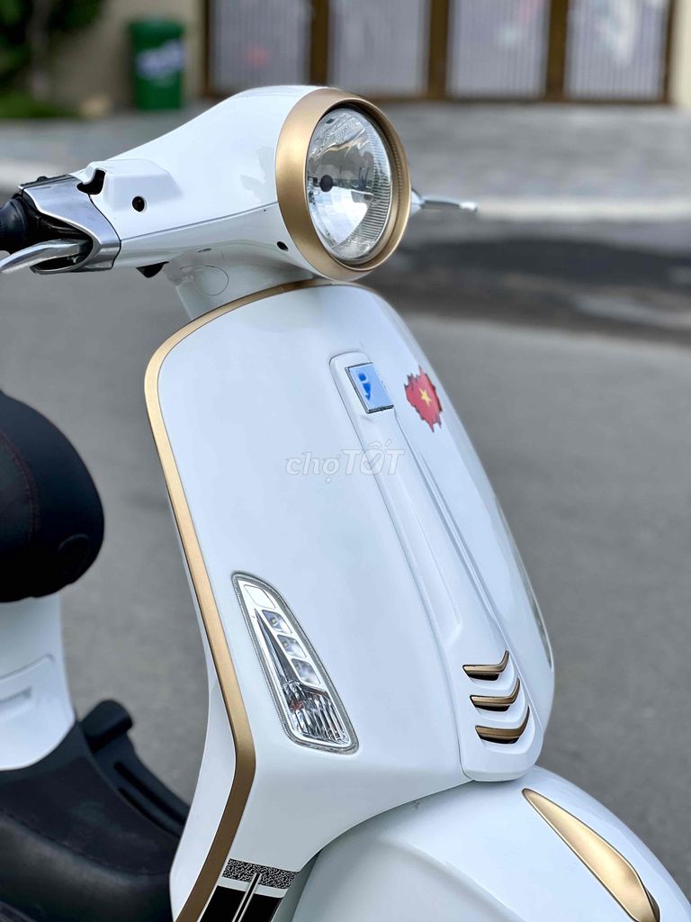 VESPA PRIMAVERA 2014 TRẮNG DIOR BSTP CHÍNH CHỦ. Mua bán Xe máy tại Thành phố Thủ Đức Tp Hồ Chí Minh được đăng bởi Hiếu  hình 4