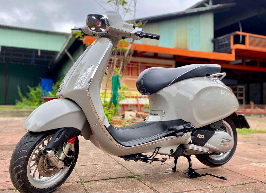 VESPA SPRINT ABS 125Fi Đèn Vuông 2016 Xám Xj Măng. Mua bán Xe máy tại Quận Ninh Kiều Cần Thơ được đăng bởi Xe Máy TÂN LIÊN HƯNG 1 91B hình 4
