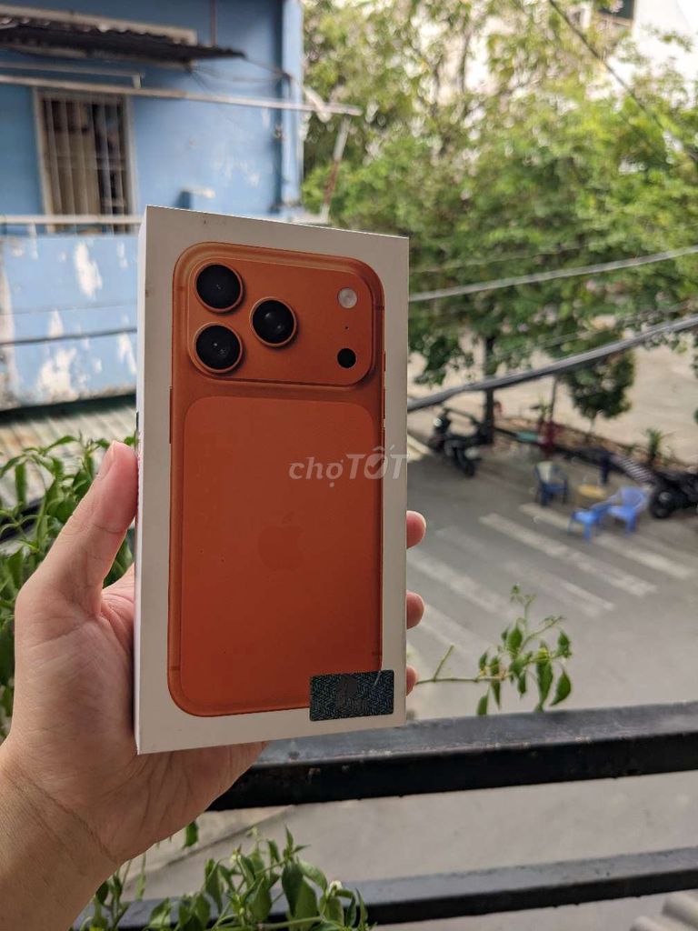 Apple iPhone 17 Pro 256GB Cam Mới. Mua bán Điện thoại tại Quận Tân Phú Tp Hồ Chí Minh được đăng bởi Hùng Phước hình 1