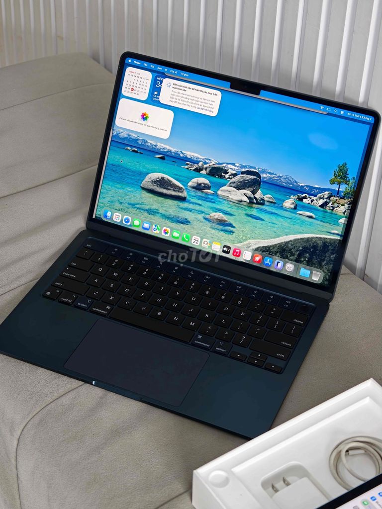 Apple MacBook Air M2 2022 13.6 inch 16GB/256GB. Mua bán Laptop tại Quận Đống Đa Hà Nội được đăng bởi Quý Hoàng hình 1