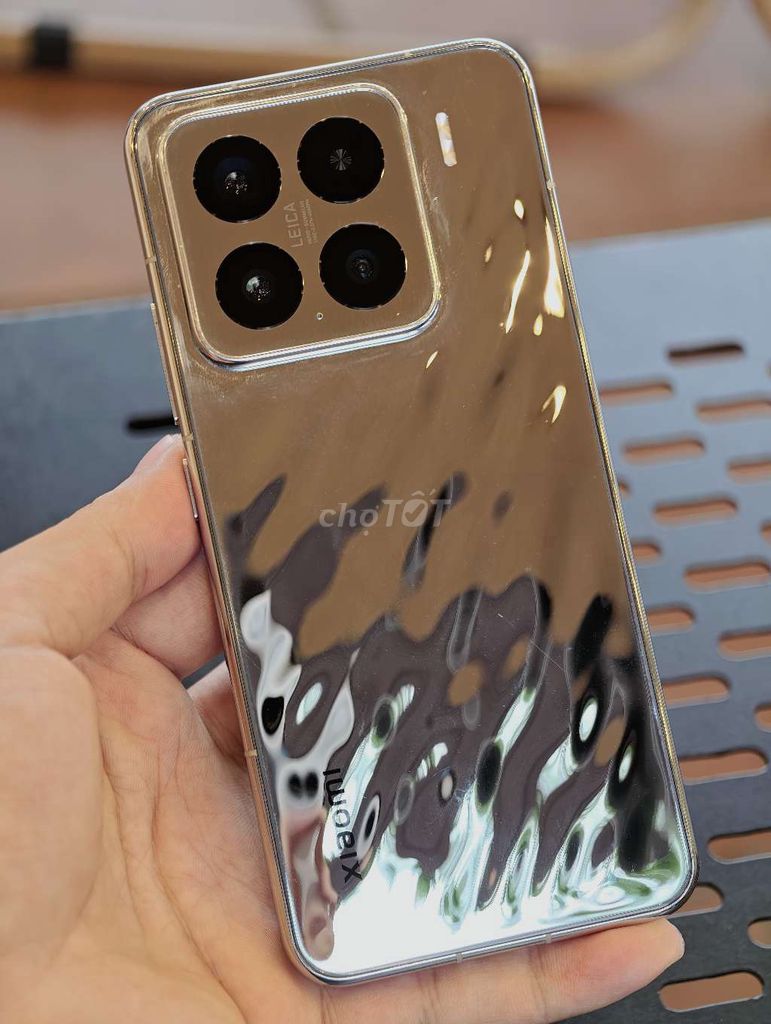 Xiaomi 15 bản đặc biệt lưng bạc, rom quốc tế. Mua bán Điện thoại tại Quận Ngũ Hành Sơn Đà Nẵng được đăng bởi QH hình 1