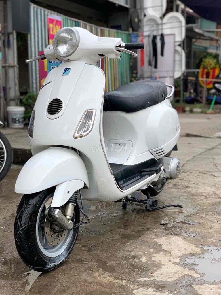 Piaggio Vespa S125 3V i.e. Trắng. Mua bán Xe máy tại Huyện Thanh Trì Hà Nội được đăng bởi xe máy chính hãng hình 4