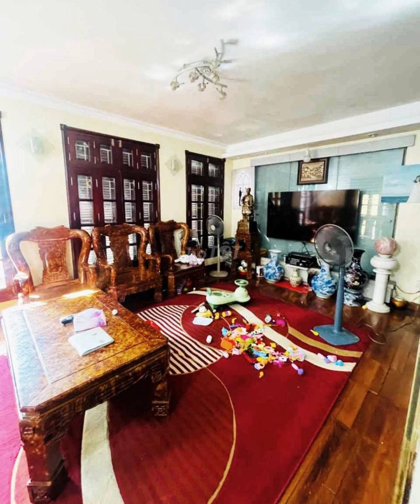 Bán nhà phân lô 7 tầng Trần Quốc Hoàn, Cầu Giấy, 41.5 tỷ