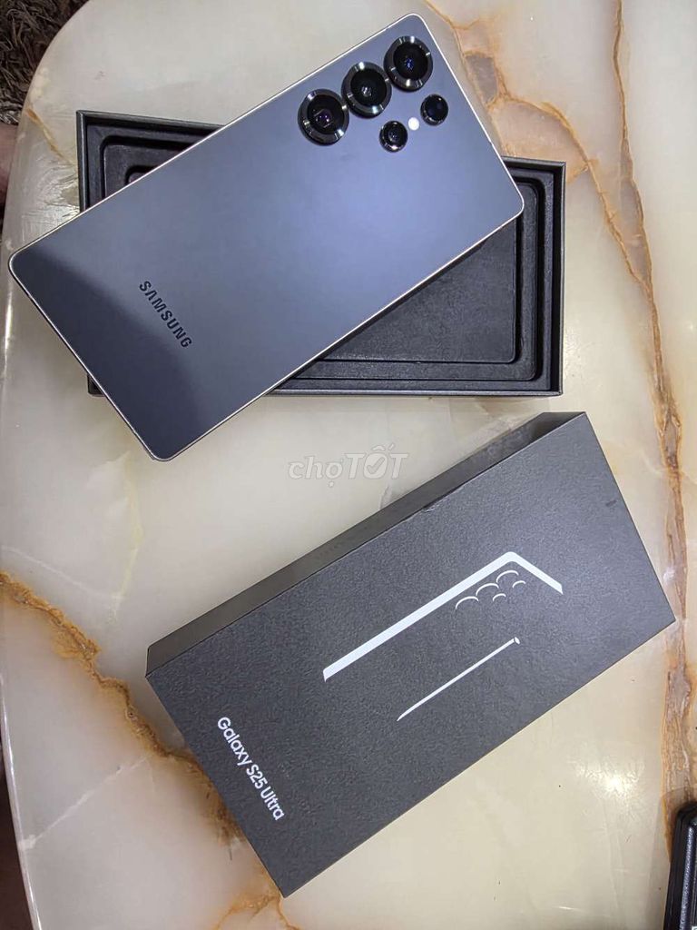 Samsung S25 Ultra 256GB Đen 98%. Mua bán Điện thoại tại Quận Cầu Giấy Hà Nội được đăng bởi Nguyễn Quyền hình 1