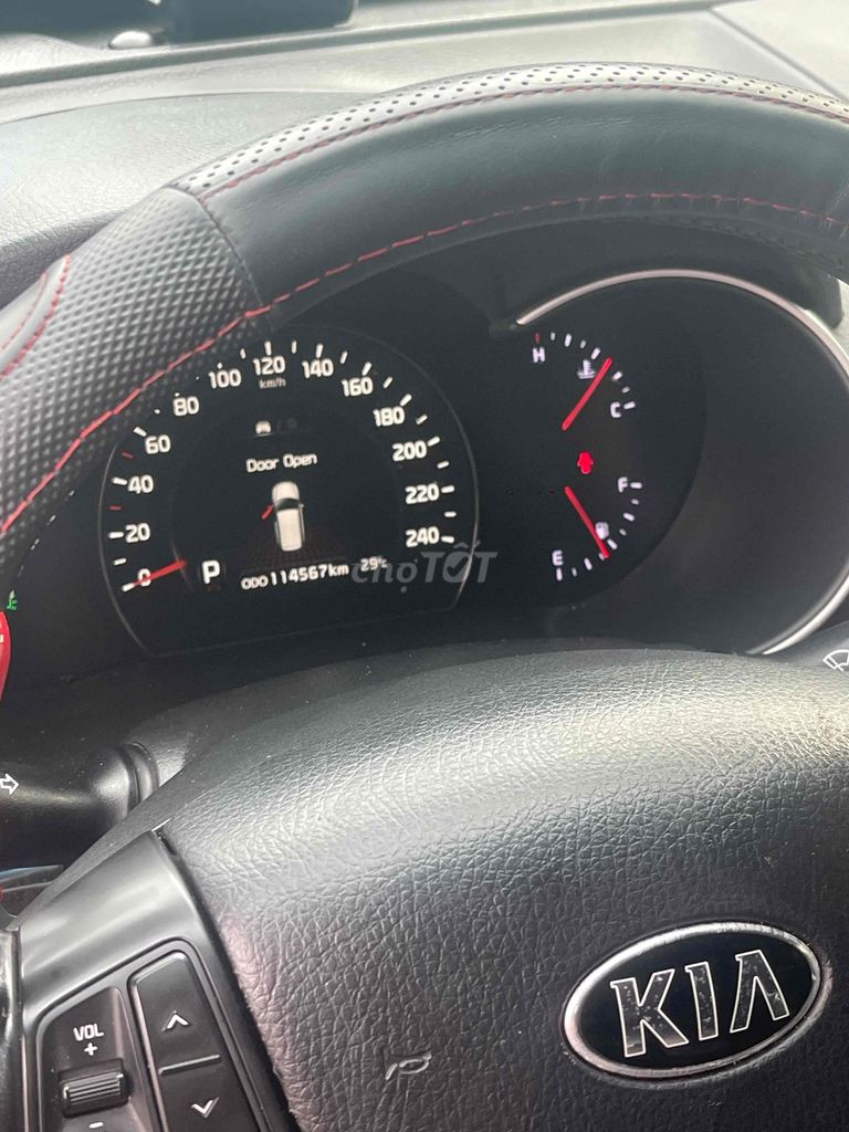 Kia Sorento 2016 2WD 2.4 GAT - 115000 km. Mua bán Ô tô tại Quận 8 Tp Hồ Chí Minh được đăng bởi Toàn  hình 2