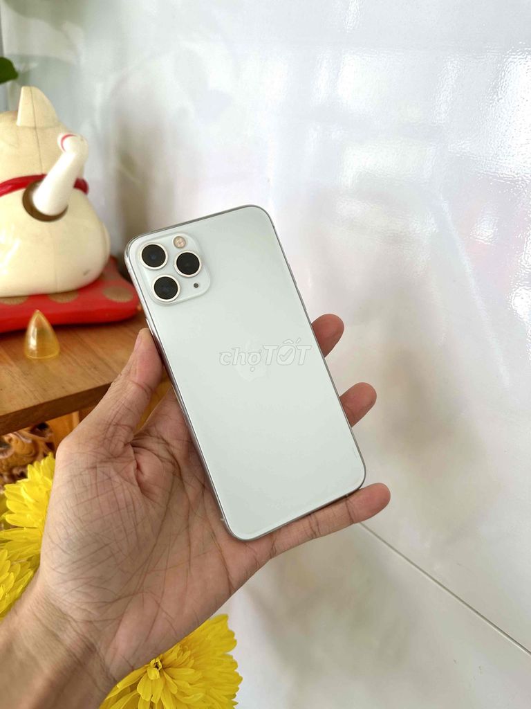 Apple iPhone 11 Pro 64GB Bạc Đã sử dụng. Mua bán Điện thoại tại Thành phố Long Xuyên An Giang được đăng bởi phong LX  hình 1