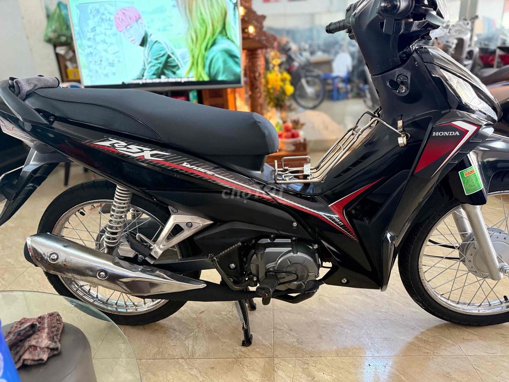 wave rsx Fi. Mua bán Xe máy tại Thành phố Buôn Ma Thuột Đắk Lắk được đăng bởi ĐàM tý hình 5