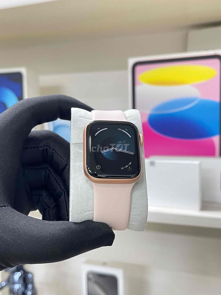 Apple Watch Series 5 40mm Hồng. Mua bán Thiết bị đeo thông minh tại Quận Cầu Giấy Hà Nội được đăng bởi Dương Quí hình 1