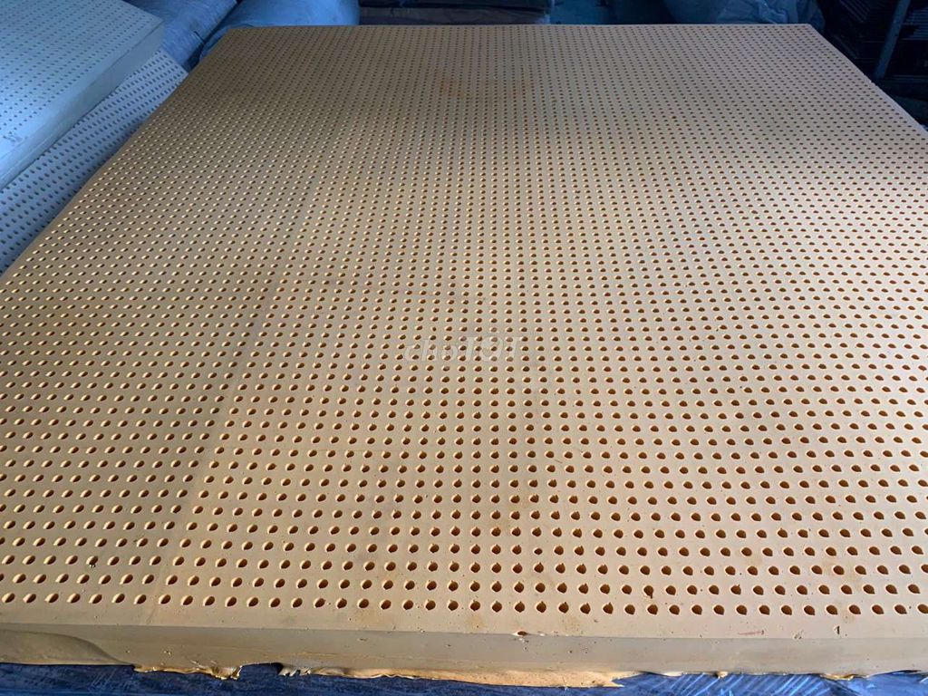 Nệm cao su thiên nhiên 1m8x2m Mới. Mua bán Giường, chăn ga gối nệm tại Quận 6 Tp Hồ Chí Minh được đăng bởi Minh Thanh hình 1