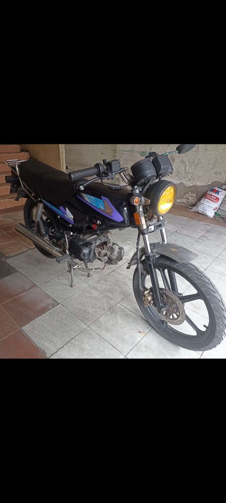 Honda win 100 nhật zin nguyên chiếc còn tin còn xe. Mua bán Xe máy tại Quận 10 Tp Hồ Chí Minh được đăng bởi văn phúc  hình 2