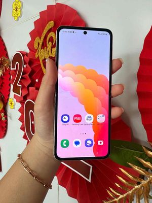 Samsung Z Flip 3 5G-Ram 8gb-128gb-Màn hình Amoled. Mua bán Điện thoại tại Quận Ninh Kiều Cần Thơ được đăng bởi Cầm Đồ Thànhmobile cần thơ
