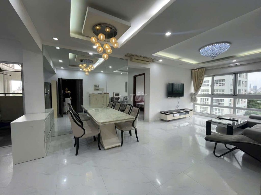 Аренда · 3 комн. · 100 м² · Quận 7, ул. Nguyễn Văn Linh