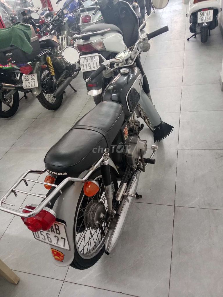 Honda 67 1967 màu Xám. Mua bán Xe máy tại Quận Phú Nhuận Tp Hồ Chí Minh được đăng bởi Phạm Thiên Quốc hình 2