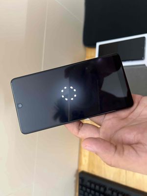 Essential phone ph-1 	bản titanium màu đen. Mua bán Điện thoại tại Quận Bình Tân Tp Hồ Chí Minh được đăng bởi Đinh Trọng Hòa