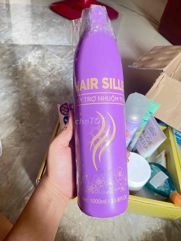 Oxy trợ nhuộm tóc Hair Sille Tím 1000ml. Mua bán Phụ kiện thời trang khác tại Quận Tân Bình Tp Hồ Chí Minh được đăng bởi mẹ bĩm thanh lí đồ cá nhân hình 1