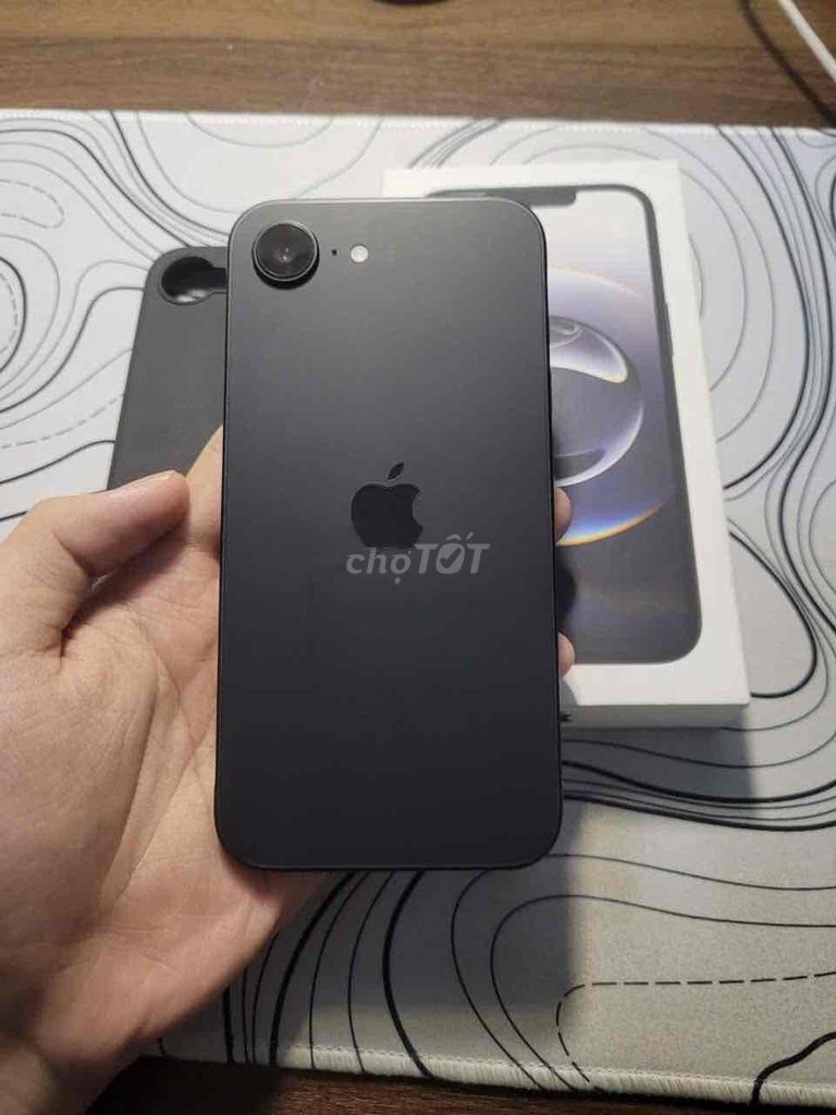 Apple iPhone 16 e FPT fullbox BH 3/2/2028. Mua bán Điện thoại tại Quận Hai Bà Trưng Hà Nội được đăng bởi Zang hình 1