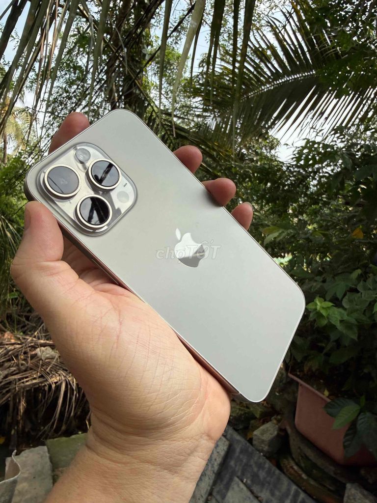 Apple iPhone 15 Pro Max 256GB Titan tự nhiên pin c. Mua bán Điện thoại tại Thành phố Sa Đéc Đồng Tháp được đăng bởi Lê Minh Lâm Hà hình 1